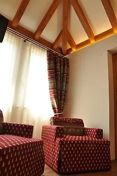 Hotel Corona 3*